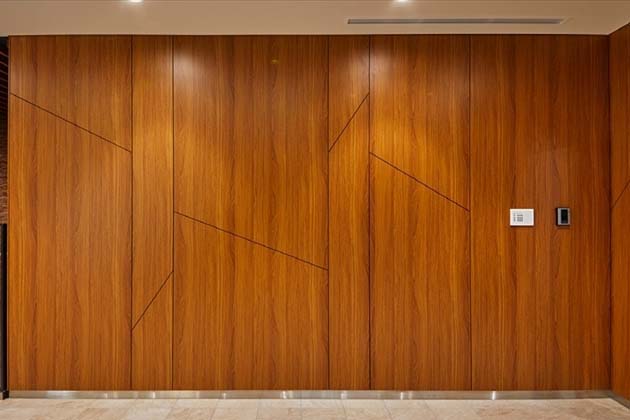 Real wood veneered board